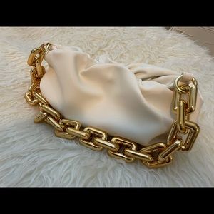 White and Gold purse :)